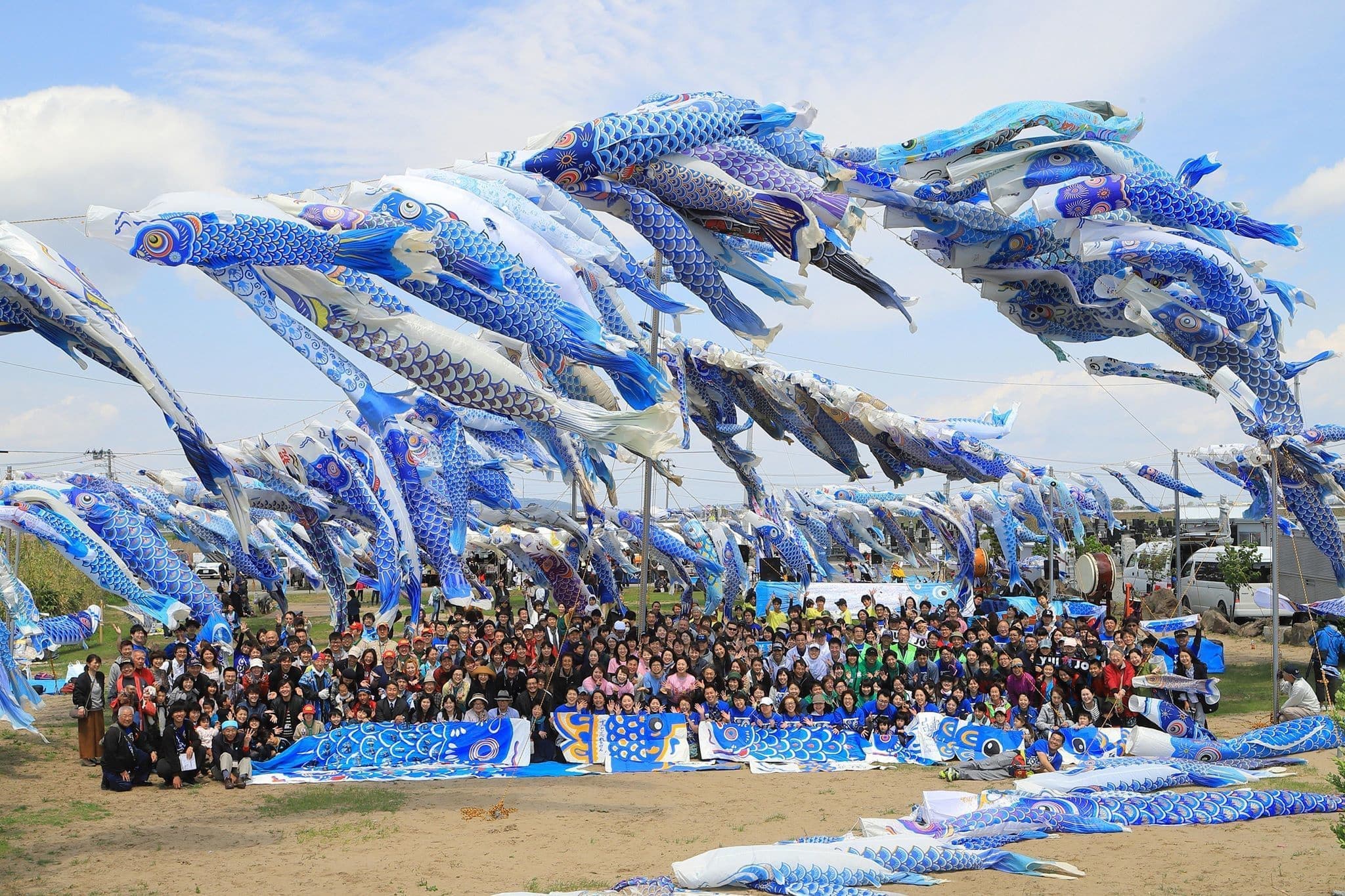 青い鯉のぼりプロジェクト | 流行天国工房